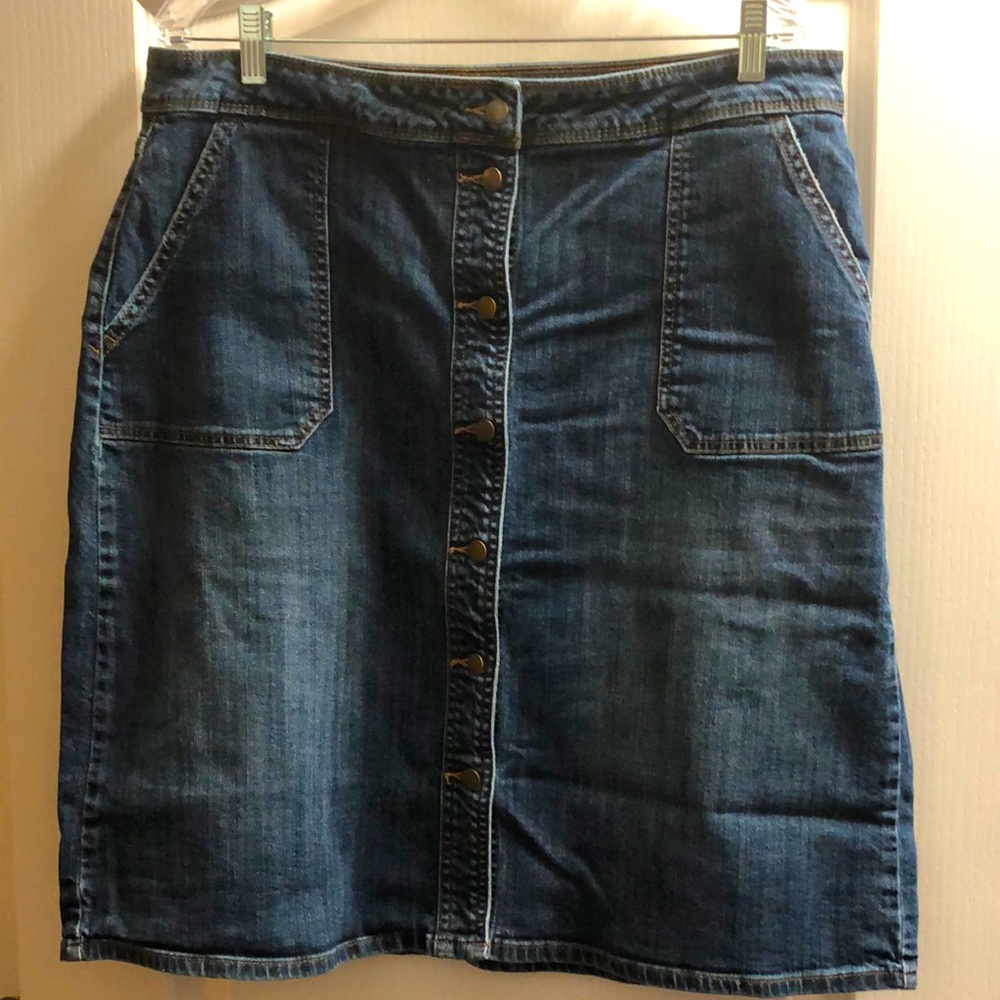 COPY - Liz Claiborne Denim skirt, very good used condition.